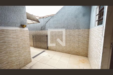 Casa à venda com 110m², 4 quartos e 2 vagasQuintal