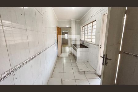Casa à venda com 110m², 4 quartos e 2 vagasCozinha