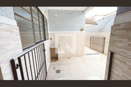 Casa à venda com 110m², 4 quartos e 2 vagasQuintal