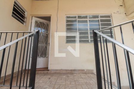 Casa de condomínio para alugar com 70m², 2 quartos e sem vaga Casa de condomínio para alugar com 70m², 2 quartos e sem vagaEntrada