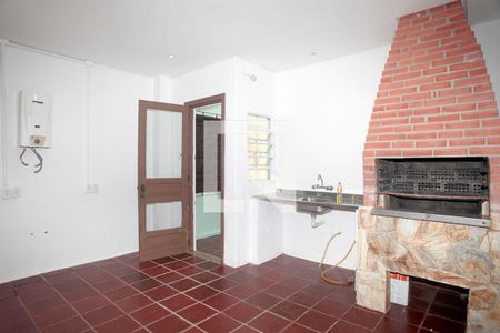 Casa para alugar com 90m², 3 quartos e 1 vagaÁrea de Serviço + Churrasqueira