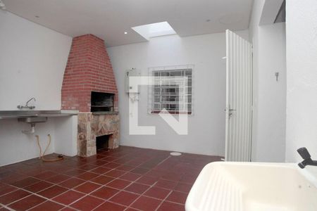 Casa para alugar com 90m², 3 quartos e 1 vagaÁrea de Serviço + Churrasqueira