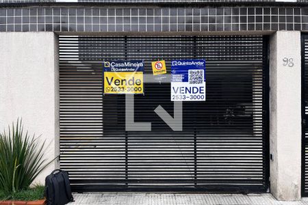 Apartamento à venda com 140m², 3 quartos e 4 vagas Apartamento à venda com 140m², 3 quartos e 4 vagasPlaquinha Instalada