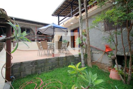 Casa à venda com 370m², 3 quartos e 7 vagasJardim