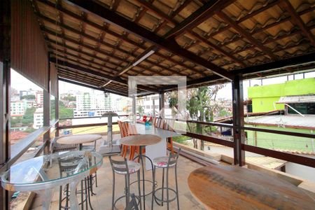 Casa à venda com 370m², 3 quartos e 7 vagasTerraço