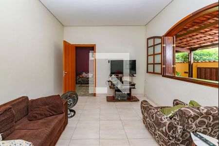 Casa à venda com 280m², 5 quartos e 1 vaga Casa à venda com 280m², 5 quartos e 1 vagaQuarto 1