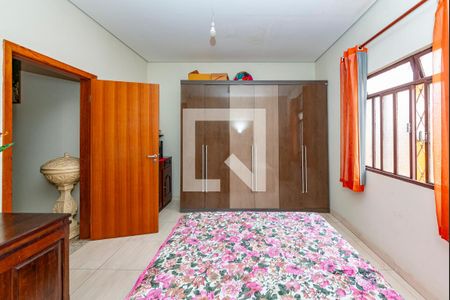 Casa à venda com 280m², 5 quartos e 1 vaga Casa à venda com 280m², 5 quartos e 1 vagaQuarto 2