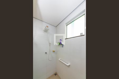 Casa à venda com 280m², 5 quartos e 1 vaga Casa à venda com 280m², 5 quartos e 1 vagaBanheiro de Serviço