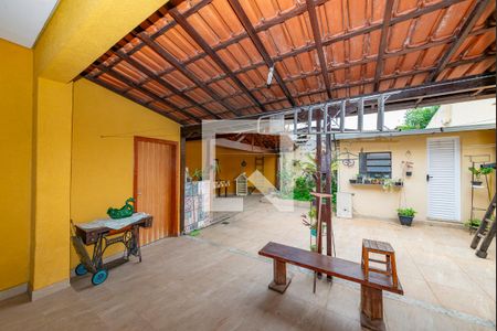 Casa à venda com 280m², 5 quartos e 1 vaga Casa à venda com 280m², 5 quartos e 1 vagaÁrea de Serviço