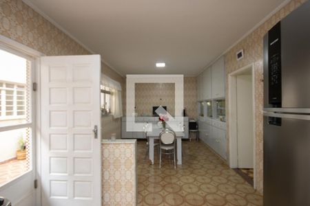 Casa à venda com 298m², 5 quartos e 7 vagas Casa à venda com 298m², 5 quartos e 7 vagasCozinha