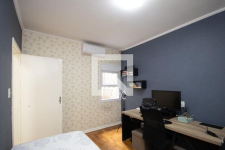 Casa à venda com 298m², 5 quartos e 7 vagas Casa à venda com 298m², 5 quartos e 7 vagasQuarto 2