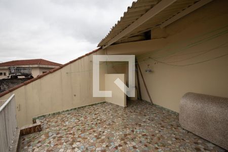 Casa à venda com 298m², 5 quartos e 7 vagas Casa à venda com 298m², 5 quartos e 7 vagasVaranda