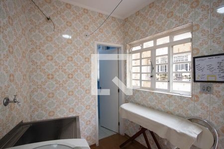 Casa à venda com 298m², 5 quartos e 7 vagas Casa à venda com 298m², 5 quartos e 7 vagasÁrea de Serviço