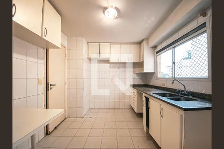 Apartamento à venda com 117m², 4 quartos e 3 vagasCozinha
