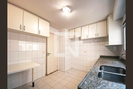 Apartamento à venda com 117m², 4 quartos e 3 vagasCozinha