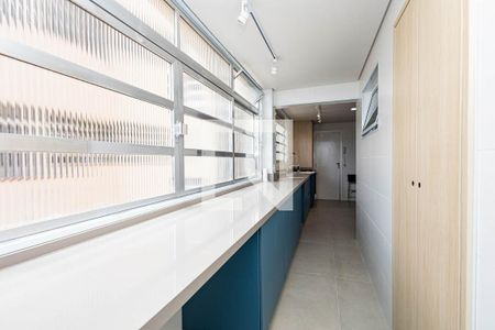 Apartamento à venda com 105m², 2 quartos e 1 vagaÁrea de Serviço