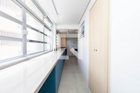 Apartamento à venda com 105m², 2 quartos e 1 vagaÁrea de Serviço