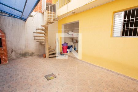 Casa à venda com 198m², 5 quartos e 3 vagasÁREA EXTERNA