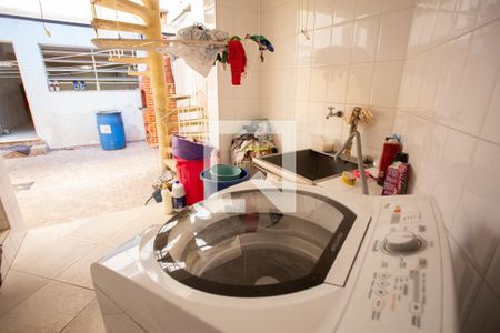 Casa à venda com 198m², 5 quartos e 3 vagasÁREA DE SERVIÇO