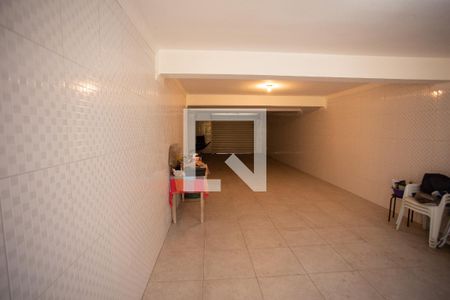 Casa à venda com 198m², 5 quartos e 3 vagasGARAGEM
