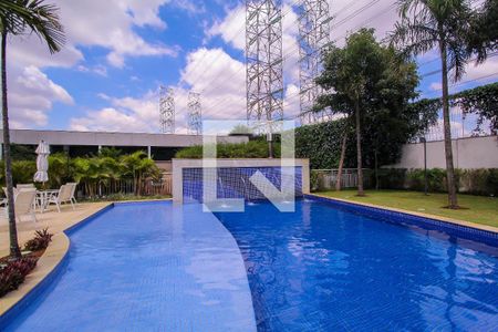Apartamento à venda com 101m², 2 quartos e 2 vagas Apartamento à venda com 101m², 2 quartos e 2 vagasÁrea comum - Piscina