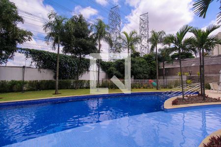 Apartamento à venda com 101m², 2 quartos e 2 vagas Apartamento à venda com 101m², 2 quartos e 2 vagasÁrea comum - Piscina