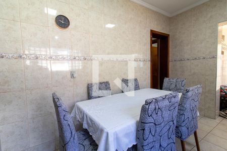 Casa à venda com 240m², 3 quartos e 4 vagasCozinha