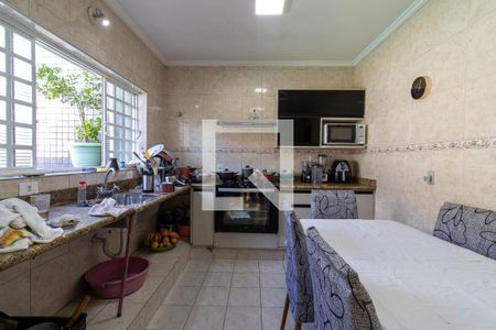 Casa à venda com 240m², 3 quartos e 4 vagasCozinha