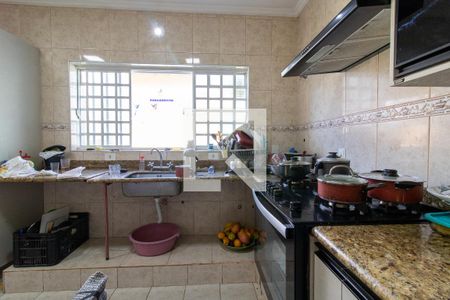 Casa à venda com 240m², 3 quartos e 4 vagasCozinha