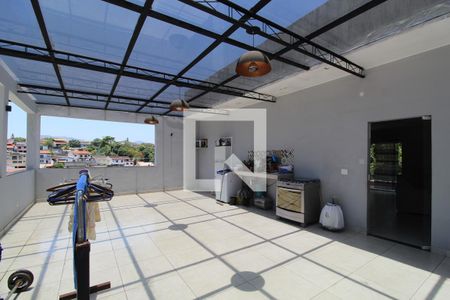 Casa de condomínio à venda com 320m², 4 quartos e 3 vagasTerraço