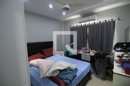 Casa de condomínio à venda com 320m², 4 quartos e 3 vagasQuarto 1