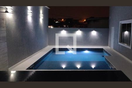 Casa de condomínio à venda com 320m², 4 quartos e 3 vagasPiscina
