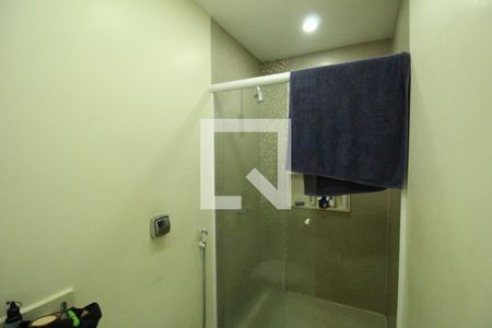 Casa de condomínio à venda com 320m², 4 quartos e 3 vagasBanheiro da suíte 1