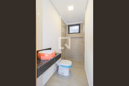 Casa à venda com 160m², 3 quartos e 3 vagasBanheiro - Suíte