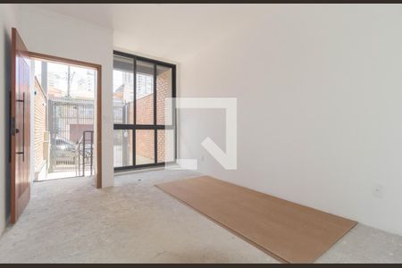 Sala de casa à venda com 3 quartos, 160m² em Vila Bertioga, São Paulo
