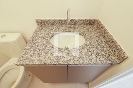 Banheiro de kitnet/studio à venda com 0 quarto, 30m² em Lauzane Paulista, São Paulo