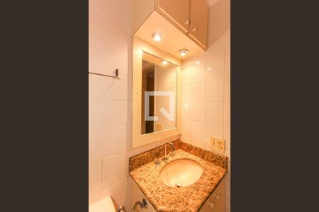 Apartamento para alugar com 90m², 3 quartos e 2 vagasBanheiro