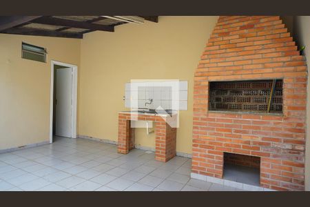 Casa para alugar com 130m², 2 quartos e 2 vagasChurrasqueira