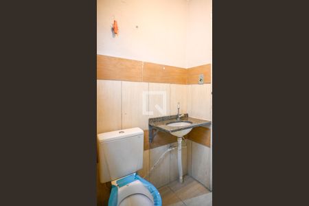 Banheiro de casa para alugar com 2 quartos, 80m² em Vila da Saúde, São Paulo