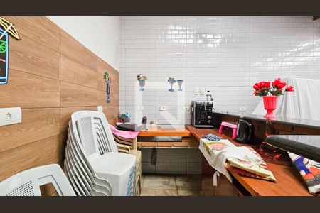 Casa à venda com 140m², 4 quartos e 5 vagas Casa à venda com 140m², 4 quartos e 5 vagasÁrea de Serviço