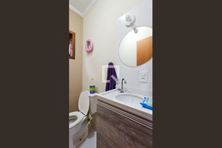 Casa à venda com 140m², 4 quartos e 5 vagas Casa à venda com 140m², 4 quartos e 5 vagasBanheiro 3