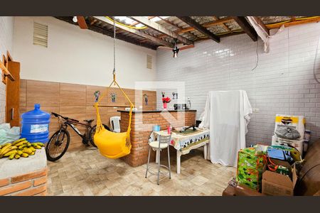 Casa à venda com 140m², 4 quartos e 5 vagas Casa à venda com 140m², 4 quartos e 5 vagasÁrea de Serviço
