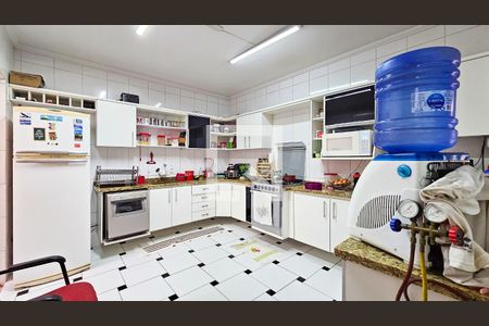 Cozinha de casa para alugar com 4 quartos, 140m² em Vila Emir, São Paulo