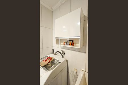 Casa à venda com 140m², 4 quartos e 5 vagas Casa à venda com 140m², 4 quartos e 5 vagasÁrea de Serviço