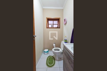 Casa à venda com 140m², 4 quartos e 5 vagas Casa à venda com 140m², 4 quartos e 5 vagasBanheiro 3