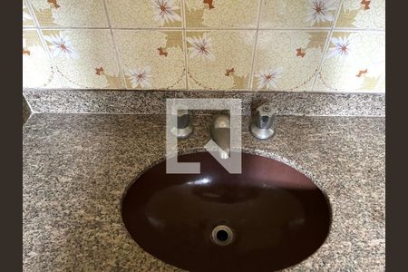 Casa à venda com 200m², 3 quartos e 4 vagas Casa à venda com 200m², 3 quartos e 4 vagasBanheiro da Suíte