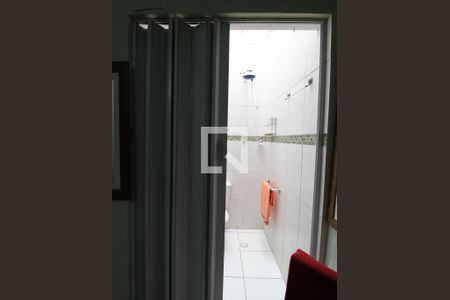 Casa à venda com 271m², 3 quartos e 5 vagasBanheiro da Suíte 2