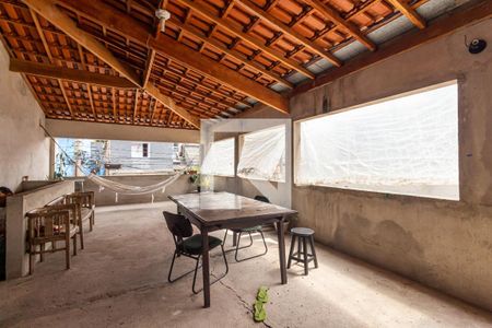 Casa à venda com 100m², 2 quartos e 1 vagaTerraço