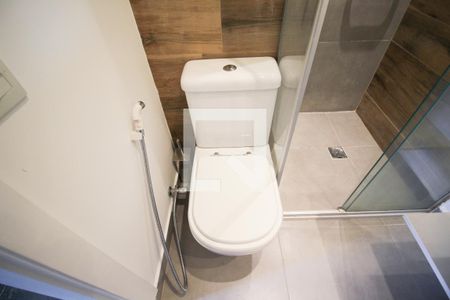 Apartamento para alugar com 72m², 2 quartos e 1 vaga Apartamento para alugar com 72m², 2 quartos e 1 vagaBanheiro