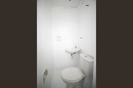 Apartamento para alugar com 72m², 2 quartos e 1 vaga Apartamento para alugar com 72m², 2 quartos e 1 vagaBanheiro de serviço